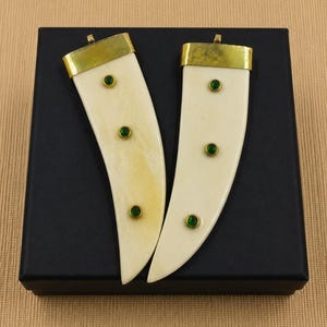 Colgante de diente de hueso de búfalo verde de origen ético, colgante de cuerno de hueso hecho a mano de 85 x 25 mm, suministros para hacer joyas, collar DIY.