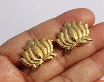 1 Pair 22kt Gold Plated Lotus Stud Earpost / Engraved Lotus Ear Post / Post Ear / DIY Jewelry Making Component /Earrings Connector /Findings