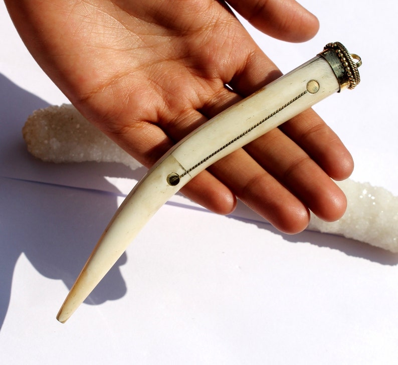 1 pc White Bone Tusk Horn Pendant Size 145x20mm Bone Tusk Tooth Horn Tribal Bohemian Large Tusk Horn DIY Jewelry Making Supply