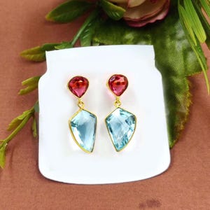 Orecchini con rubellite e quarzo acquamarina, orecchini fatti a mano con castone placcato in oro vero, orecchini con pietre preziose di design, orecchini da damigella d&#39;onore, idea regalo