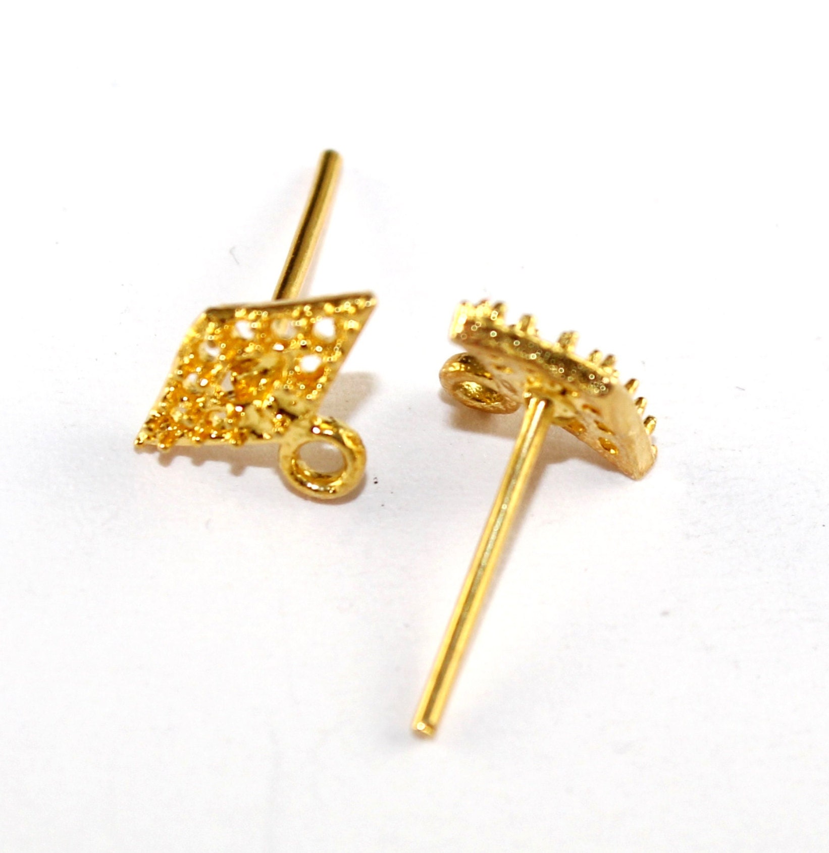 Gold Plated Round Connector Post Stud / Hammered Earring Connectors / DIY Jewelry  Making / Jewelry Components / Earring Findings / PI09 