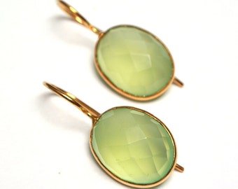 16x12mm Mint Green Chalcedony Earrings / 18k Gold Vermeil Earrings / 92.5 Silver Earrings / Bezel Set Earrings / Oval Cut Gemstone Earrings