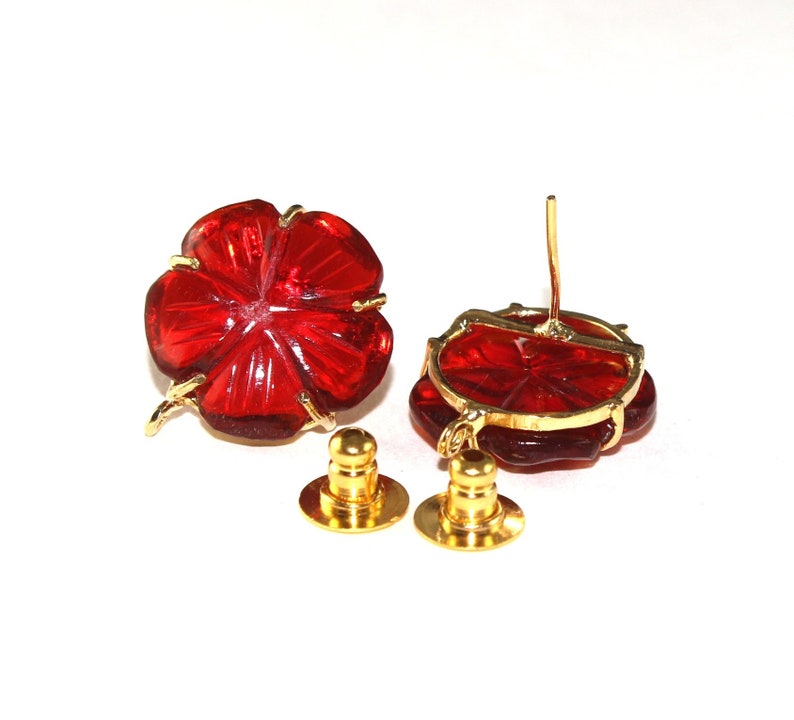 Supplies Findings GC95 23x20mm Red Quartz Hand Carved Flower Ear post Prong Set Stud Ear post Gemstone Ear-post DIY Jewelry Making