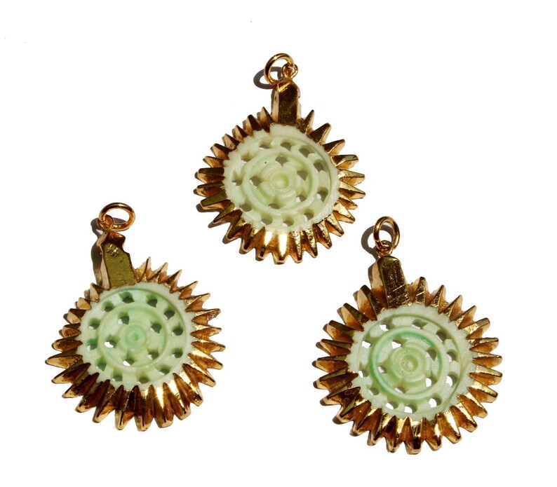 DIY 24Kt Gold Electroplated White Bone Carved Flower Pendant Gold Plated Loop /& Bail Gold Electroformed Bone Pendant Carved Bone Pendant