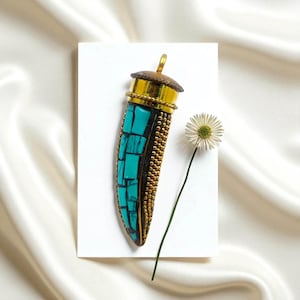 1Pc Tibetan Turquoise Coral & Malachite Brass Mosaic Horn Pendant 75mm Boho Ethnic Tribal Horn Pendant Gold Cap Pendant DIY Jewelry Supplies