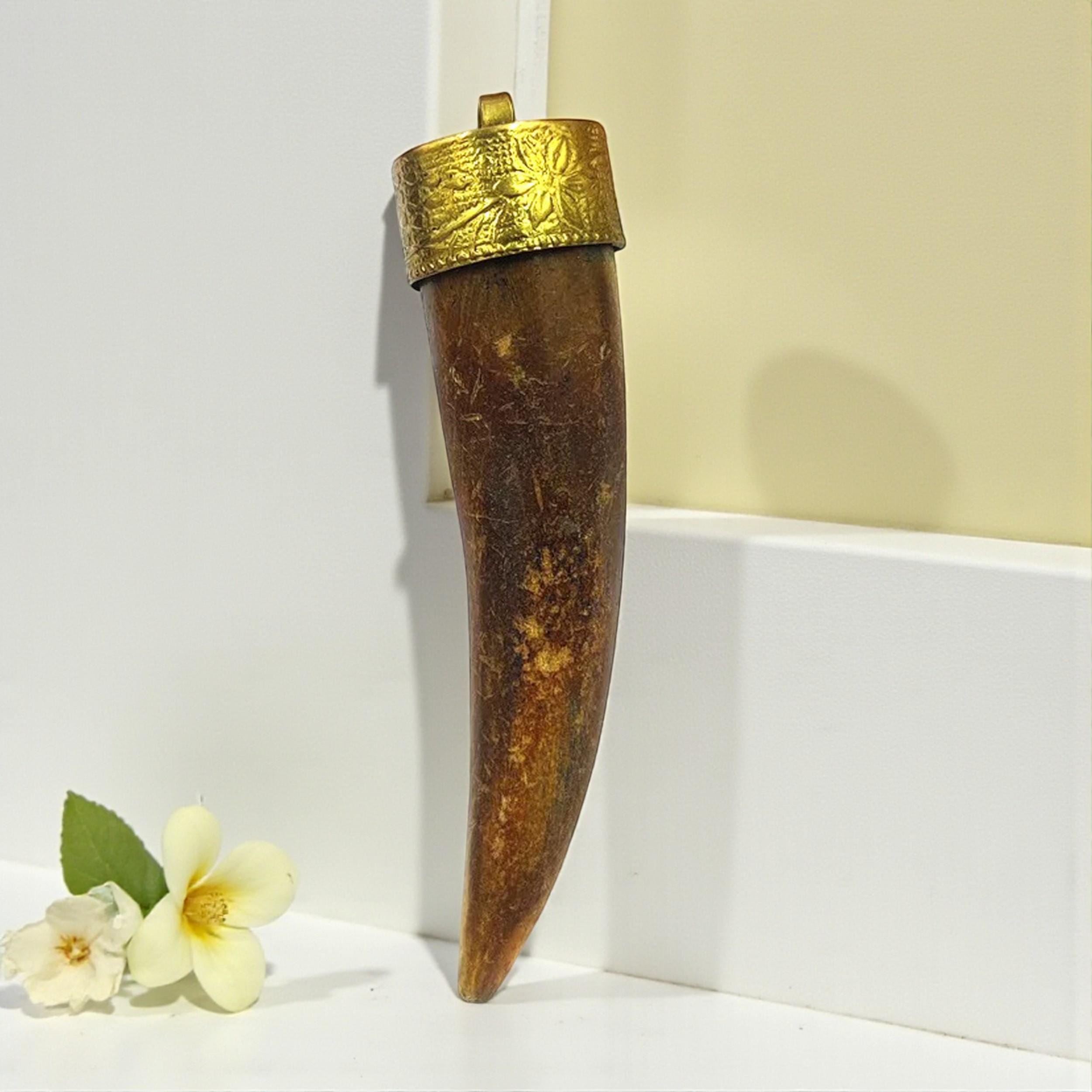 Pendentif en corne de buffle laqué Giao – La Boutique du Zebu