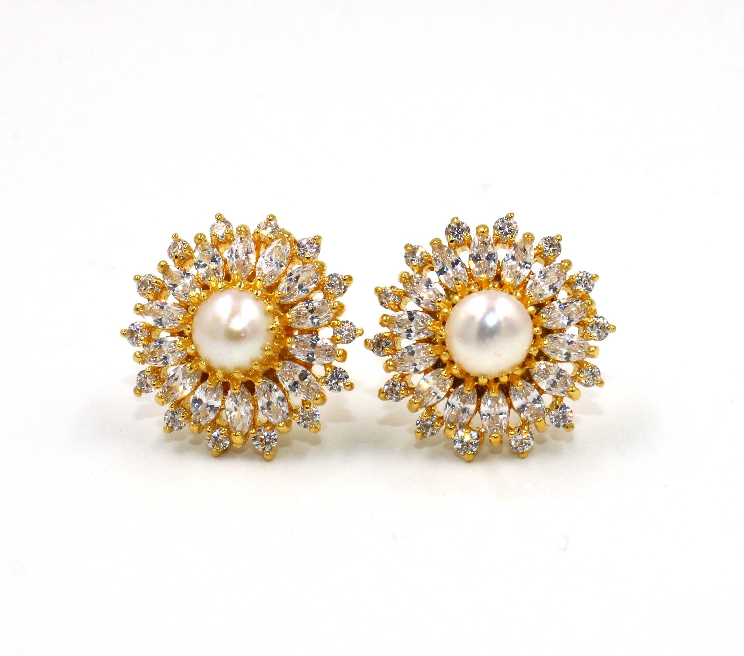 Freshwater Pearl & Cubic Zircon Flower Earring Post / CZ Crystal Gold Stud Earrings / Jewelry Supplies / Wedding Earrings / Bridal Jewelry