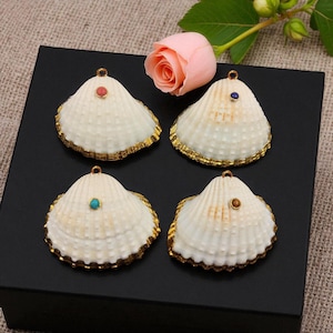 2Pcs Natural Seashell Pendant with 24kt Gold Electroplated & Gemstone – Handmade Ocean Jewelry, Boho Beach Necklace and Earrings Charm Gift