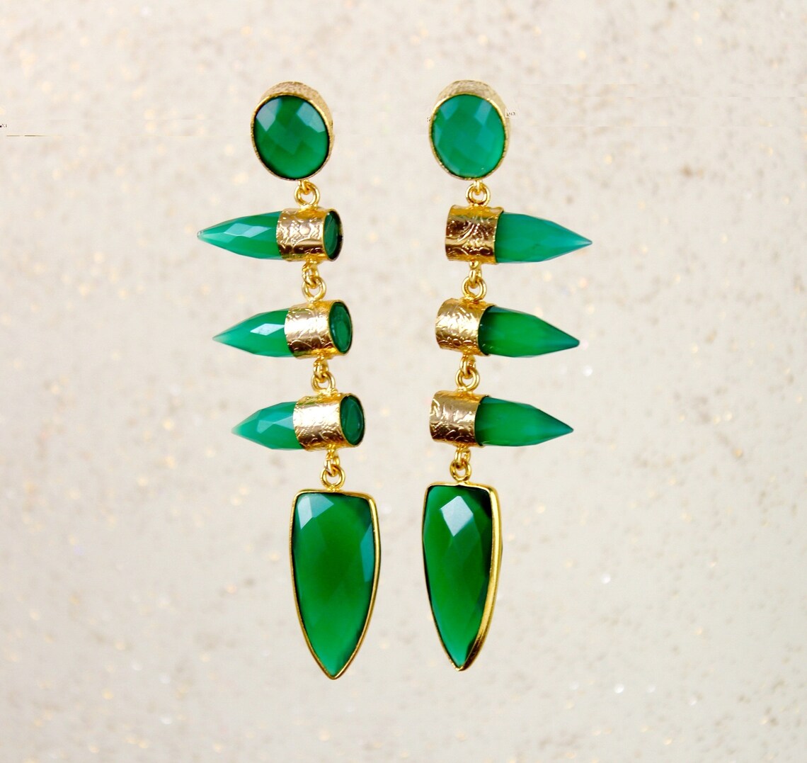 Green - Golden Plated Seep Pearl & Onyx Natural Stone Earrings 03