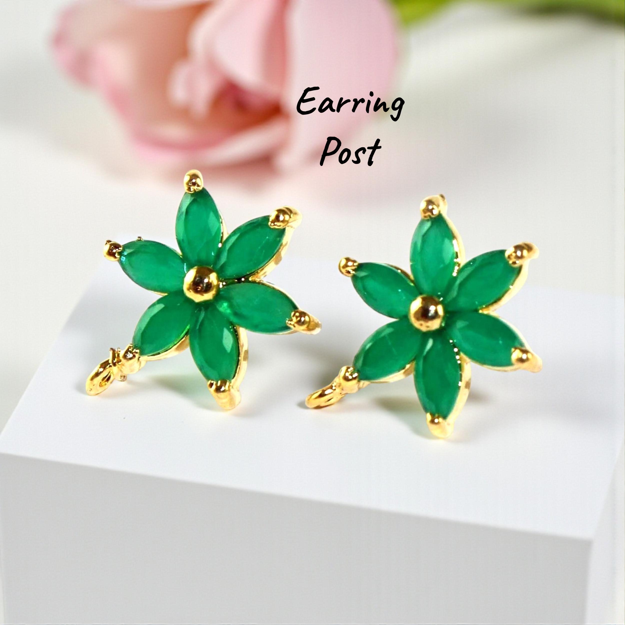 Green Stone Prong Set Flower Earrings Post & Stud Earrings  display picture 1