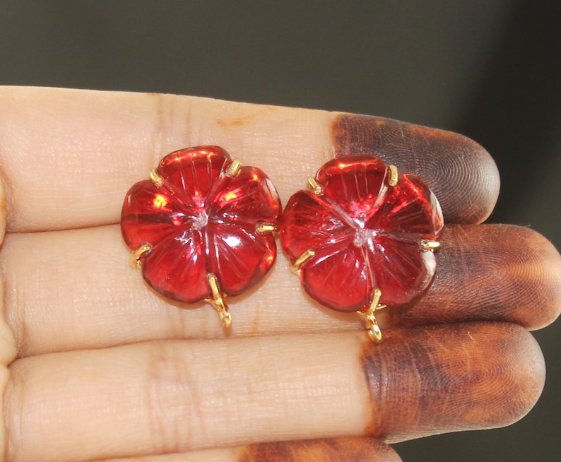 Supplies Findings GC95 23x20mm Red Quartz Hand Carved Flower Ear post Prong Set Stud Ear post Gemstone Ear-post DIY Jewelry Making