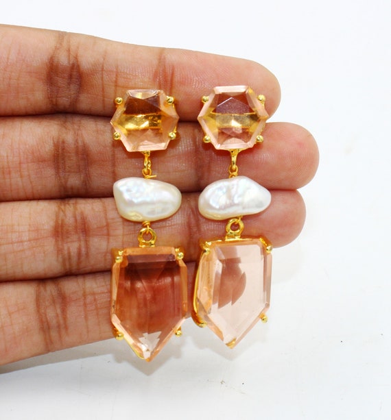 Orecchini Pendenti Oro Giallo 14kt Con Quarzo Morganite Briolette E Perle D'Acqua Dolce - Semper Unique