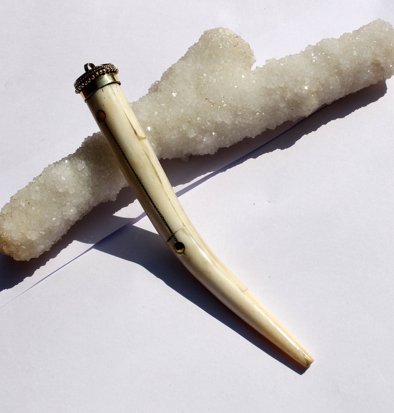 1 pc White Bone Tusk Horn Pendant Size 145x20mm Bone Tusk Tooth Horn Tribal Bohemian Large Tusk Horn DIY Jewelry Making Supply