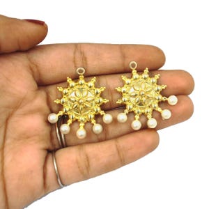 2Pcs Shell Pearl Designer Flower Pendant 31mm 22kt Gold Pearl Earrings Connector Handmade DIY Jewelry Supplies Earrings & Necklace Findings.