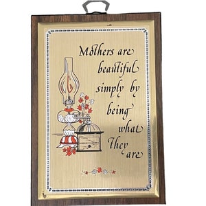 Vintage Mother Quote Plaque – &quot;Mothers Are Beautiful Simply by Being What They Are&quot; – Tabletop or Wall Hanging Gift for Mom