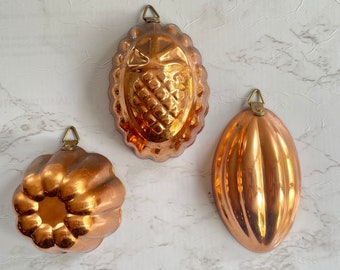 Vintage Copper Molds set of 3 Pineapple Ribbed Decorative Aspic Mold Wall Hangings  Farmhouse Country Kitchen Cottage Kitchen decor gift.