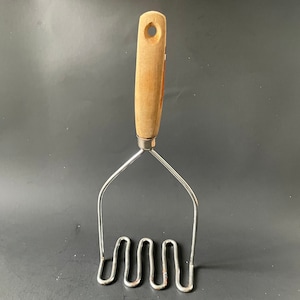 Vintage Midcentury Potato Masher – Heavy Steel with Wooden Handle – Chipped Paint – Farmhouse Kitchen Utensil Decor
