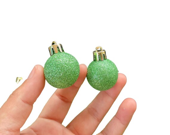 ヴィンテージエメラルドグリーンのグリッタークリスマスオーナメント