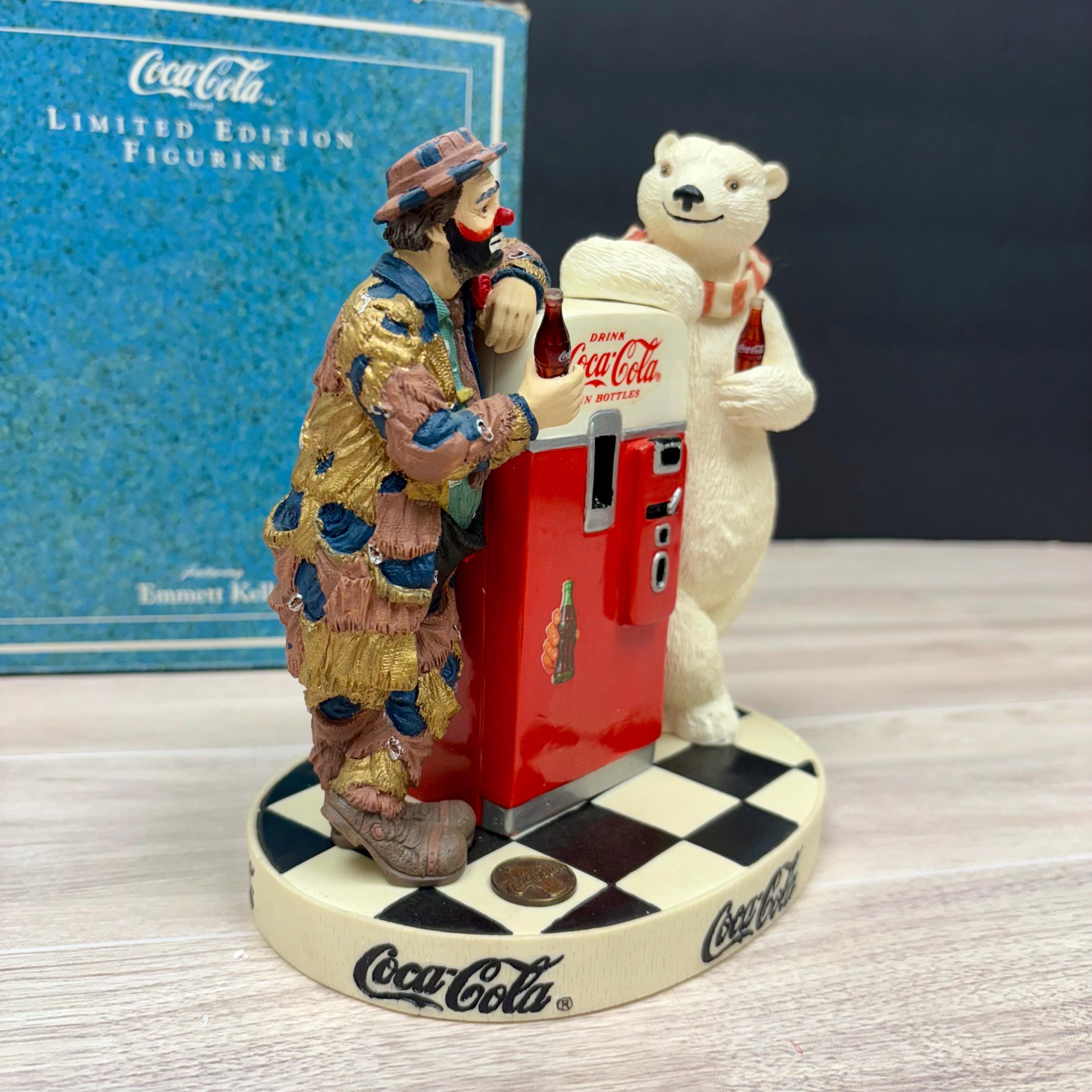 Coca-Cola テディベア レース襟付き 約30cm Coca-Cola テディベア レース襟付き 約30cm Coca-Cola テディベア