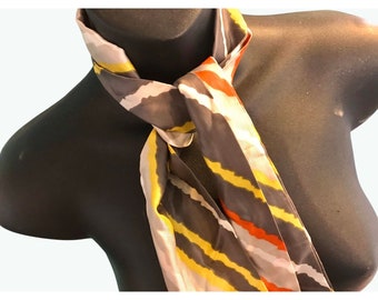 Vintage 70s Scarf Neck Wrap in yellow orange white, Retro Fall Scarf, hair scarf, MOD Mid Century neck scarf.
