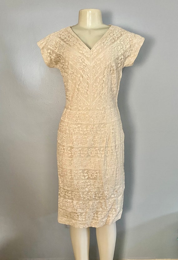 Vintage 1940s Dress by Roselli Boston With Floral Embroidery in