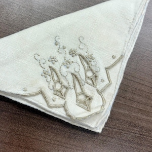 Vintage Linen Handkerchief with Cutwork & Embroidery – 11” Square, White - Midcentury Fashion _ Hanky gift