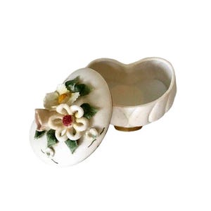 Vintage Heart Shaped Trinket Box – Porcelain Jewelry Keepsake with Raised Flowers, Made in Japan