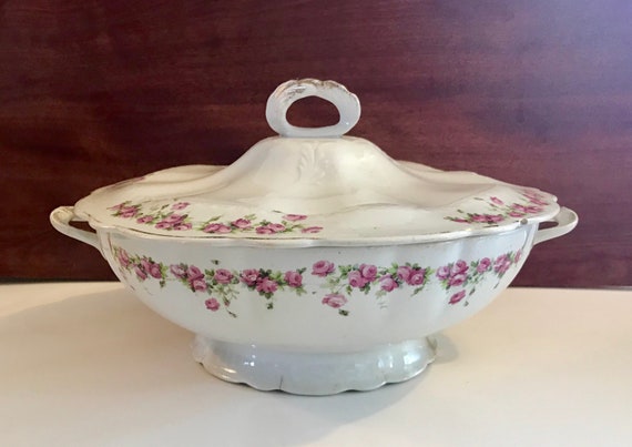 antique dishes with gold trim
