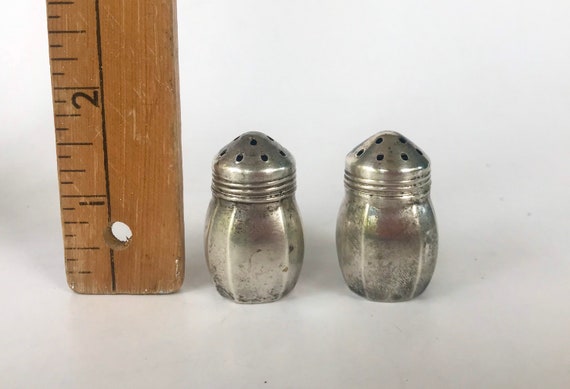 Mini Pre-Filled Salt And Pepper Shaker Set, Case Of 1000