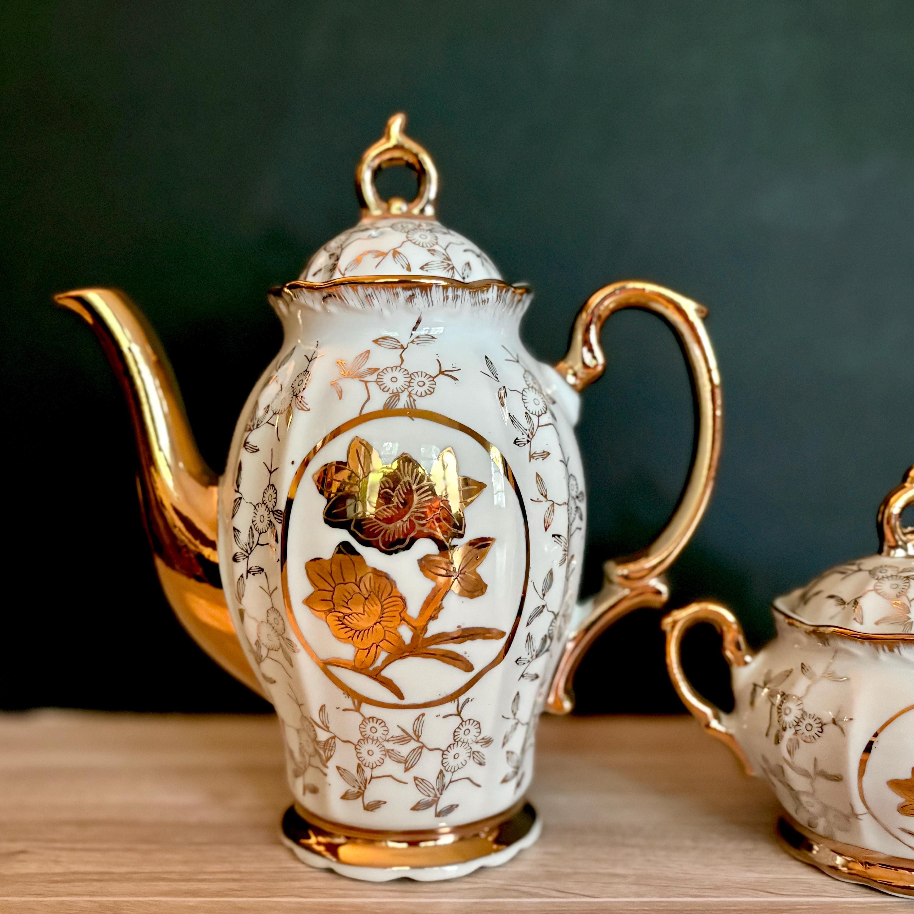 ヴィンテージの日本製磁器ティーポットセット：金彩花柄、1960年代