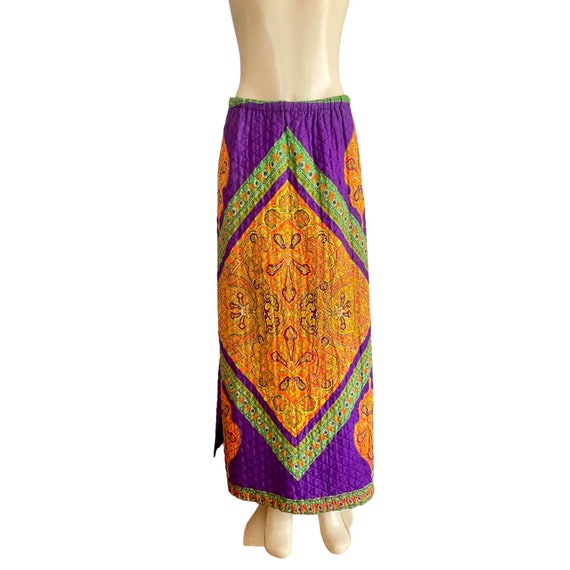 Vintage 70s Quilted Maxi Skirt by Loomtogs Bohemi… - image 2