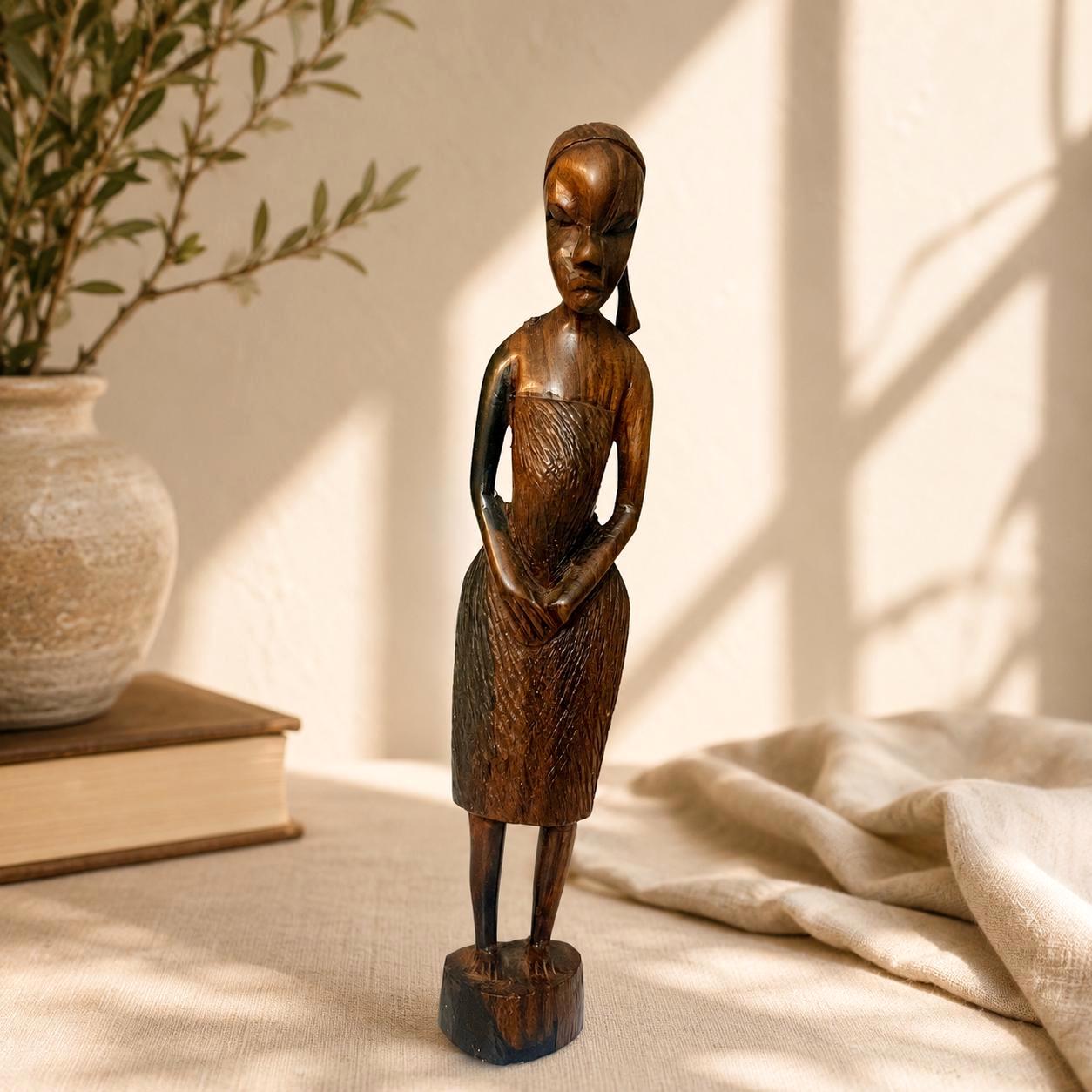 手彫りのアフリカ木彫り彫刻：ヴィンテージ部族女性像 - Etsy 日本
