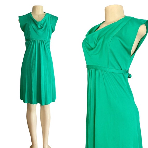 Vintage 70s Summer dress With attached belt in gr… - image 1