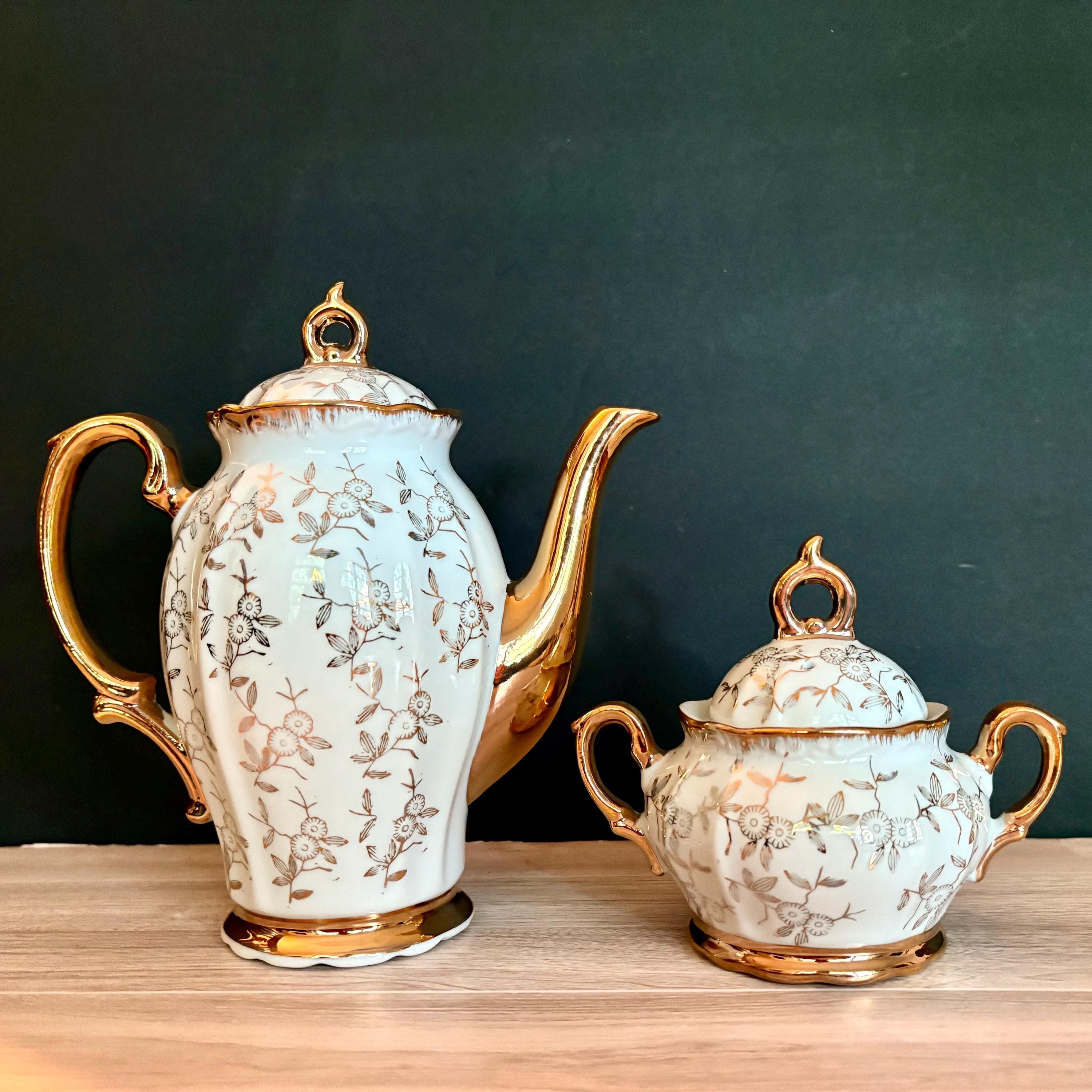 ヴィンテージの日本製磁器ティーポットセット：金彩花柄、1960年代