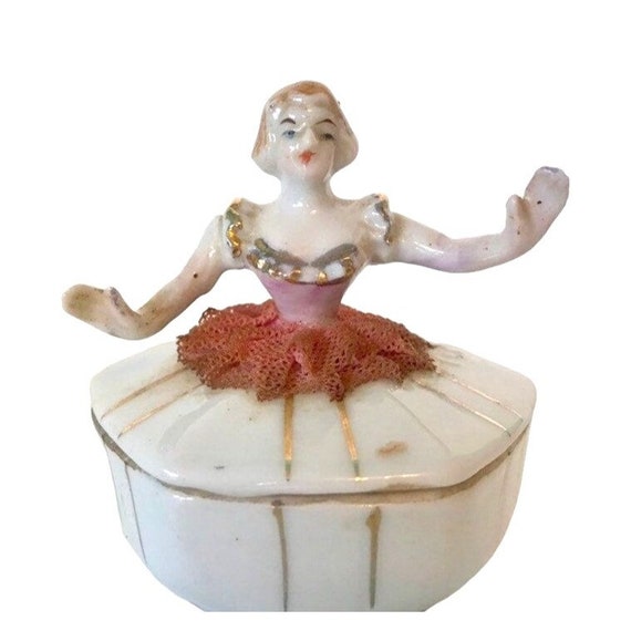 Vintage Ballerina Porcelain Jewelry Box with Lace… - image 4