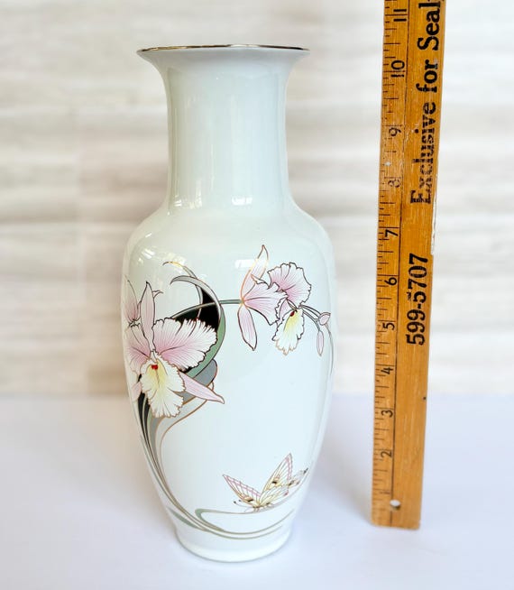 Vintage Japanese Vase – Porcelain Orchid & Butterfly Decor, Gold