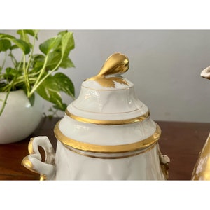 Antique Old Paris Porcelain set Teapot Sucrier & Creamer White with Gold accents XIX 19th Century READ DESCRIPTION Empire tea set 3 pieces. image 3