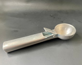 Vintage Aluminum Ice Cream Scoop with Thumb Release