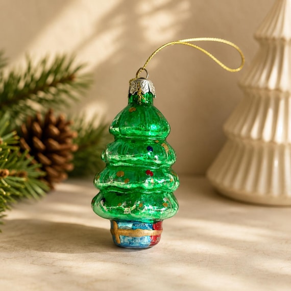Mundgeblasene Glas Weihnachtsbaumschmuck in Grün, Vintage Glasbaum Weihnachtsverzierung 3 5/8 