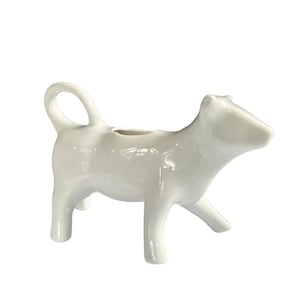 Vintage Cow Creamer – Ceramic Farmhouse Pitcher, Tail Handle & Spout, White Kitchen Decor, Collectible Gift