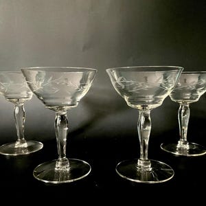 Vintage Champagne Coupe Glasses – Set of 4 Etched Floral Tall Sherbet Cocktail Glasses – Barware Gift – Mid Century Bar Decor - READ
