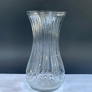 Vintage Hoosier Ribbed Glass Vase 4086B | 8&quot; Tall | Mid Century Modern Art Deco Style | Clear MCM Flower Vase | Collectible Home Decor
