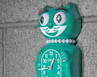 Official GREEN BEAUTY Kit Cat Klock Clock - Lady - Jeweled Swarovski Crystals