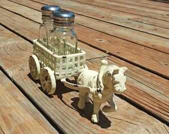 On Sale! Horse and Buggy Wagon Carriage Rustic Vintage Style Cottage Chic Farmhouse Cast Iron Salt & Pepper Shaker