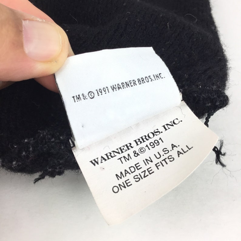 Vintage 90s TAZ Tasmanian Devil Warner Bros ACME Clothing Black Acrylic Beanie Winter Hat Cap Adult Medium Flex Fit
