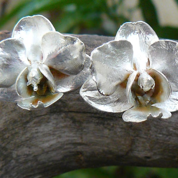 Elegant orchid wedding earrings_real orchid_natural flower_copper electroformed_botanical jewelry_flower jewelry_silver dipped_silver999