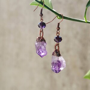 Copper long earrings__natural raw amethyst earrings_electroformed stones__electroforming_violet earrings__electroforming_boho jewelry_hippie