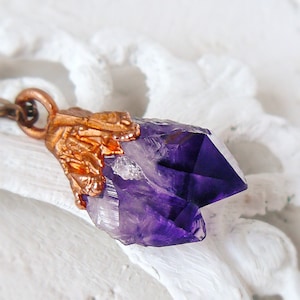 Raw amethyst pendants_copper electroformed_crystal necklace_natural stone_handmade pendant_amethyst jewelry_semiprecious stones_violet_OOAK