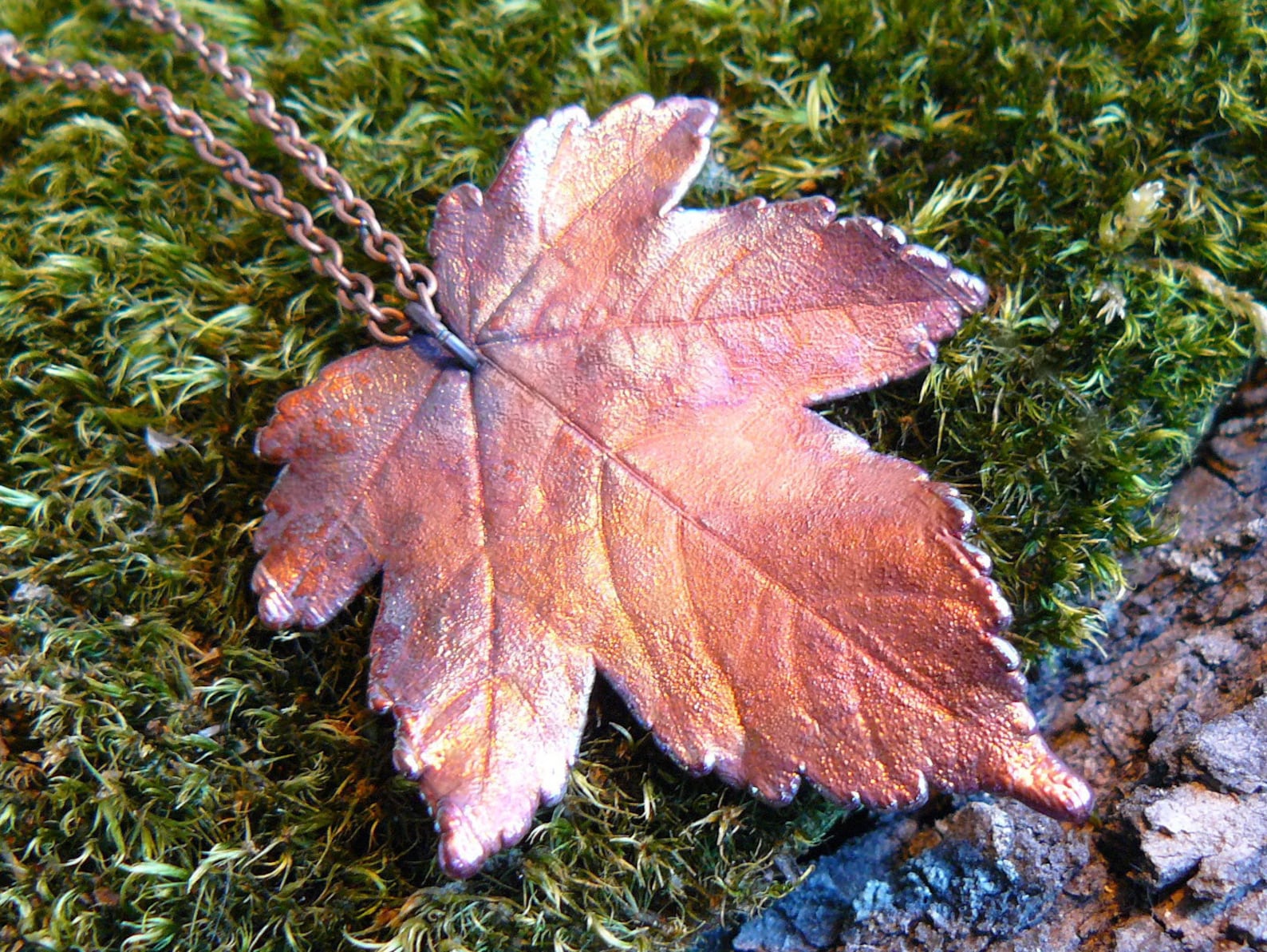 Electroformed Maple Leaves_copper Plated_leaves Pendants_natural Leave Covered With Copper_eco