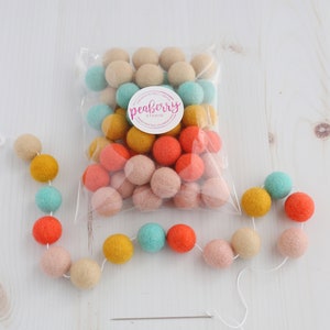 Felt ball kit - Felt Balls 2cm - Felt balls bulk - Loose felt balls - DIY felt balls - Wool balls - Felt ball crafts - Montessori toys